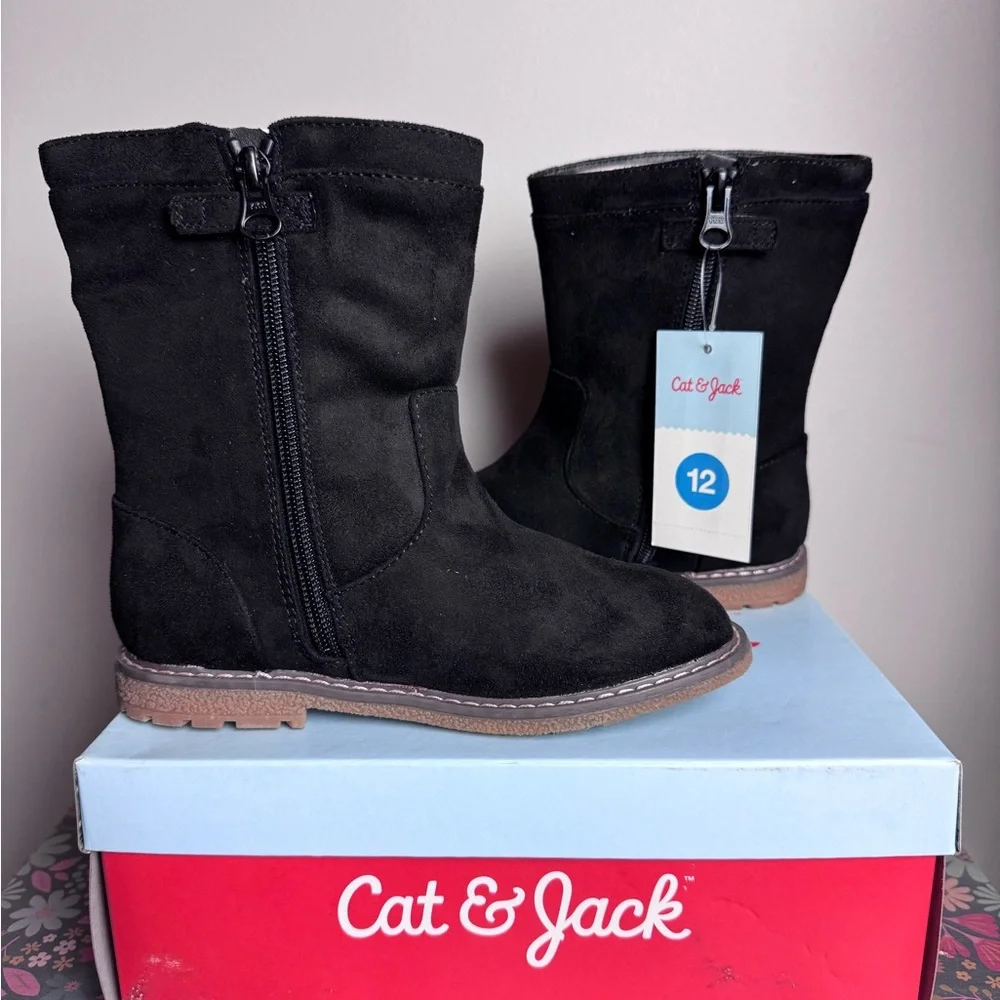 New in box girls black side zip boots with a bow